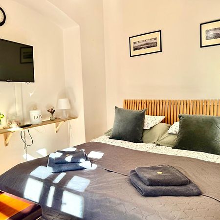 Apartmany Nerudova 36 Prag Exterior foto