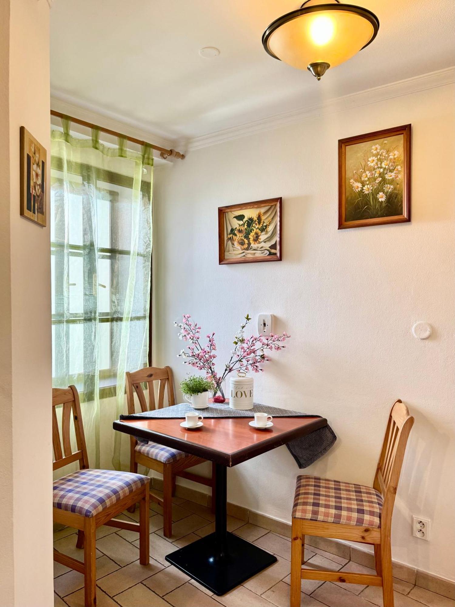 Apartmany Nerudova 36 Prag Exterior foto