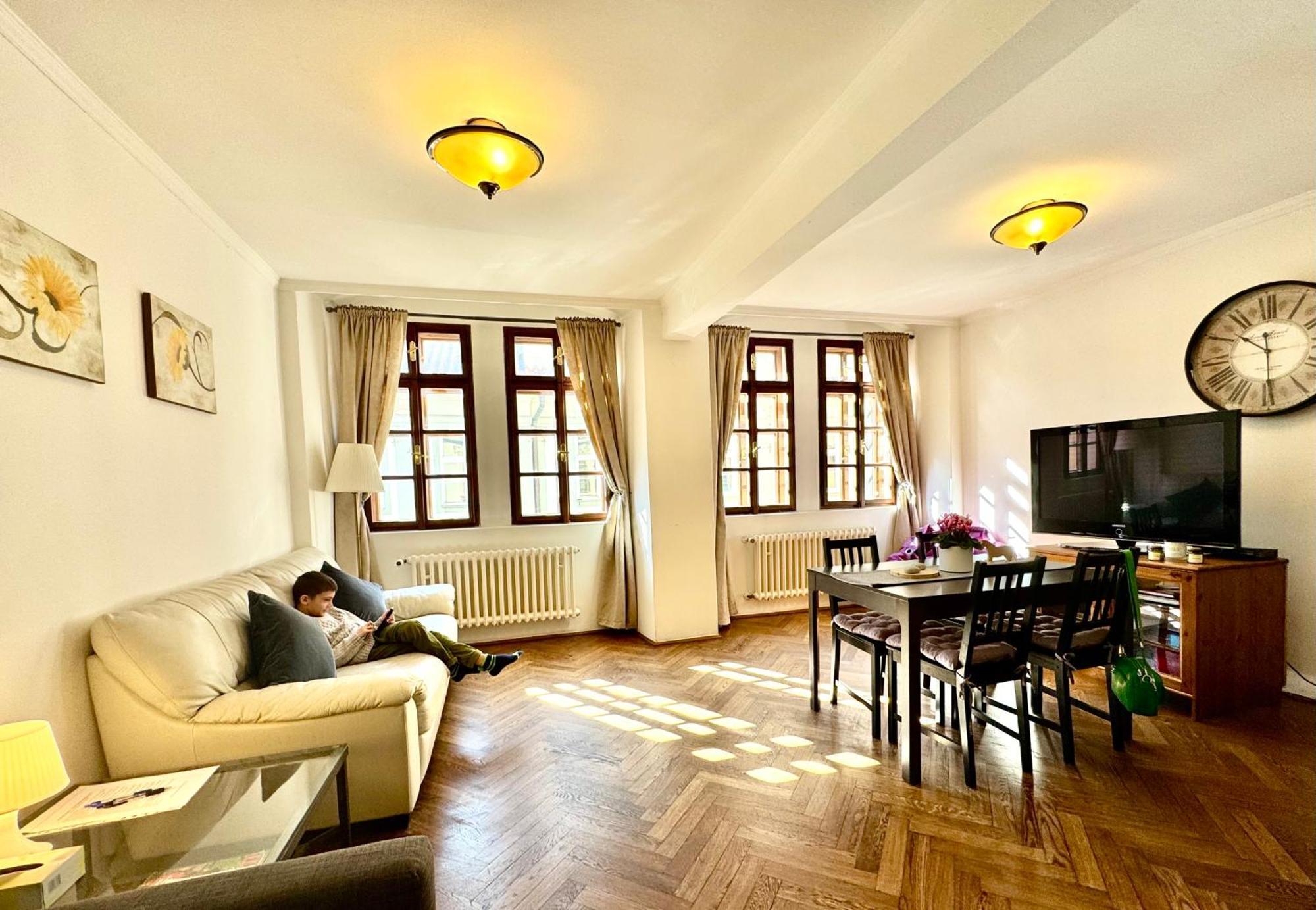 Apartmany Nerudova 36 Prag Exterior foto