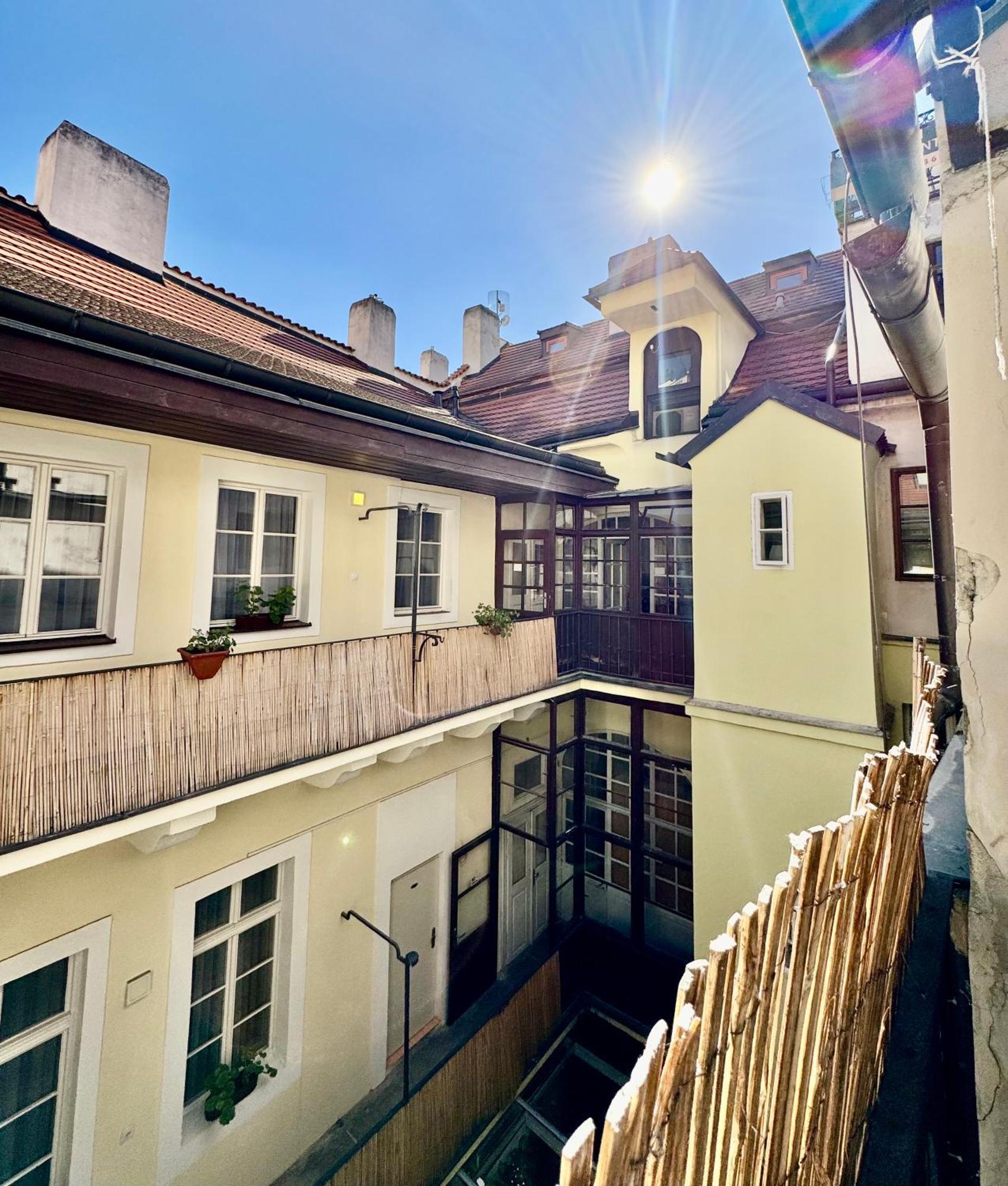 Apartmany Nerudova 36 Prag Exterior foto