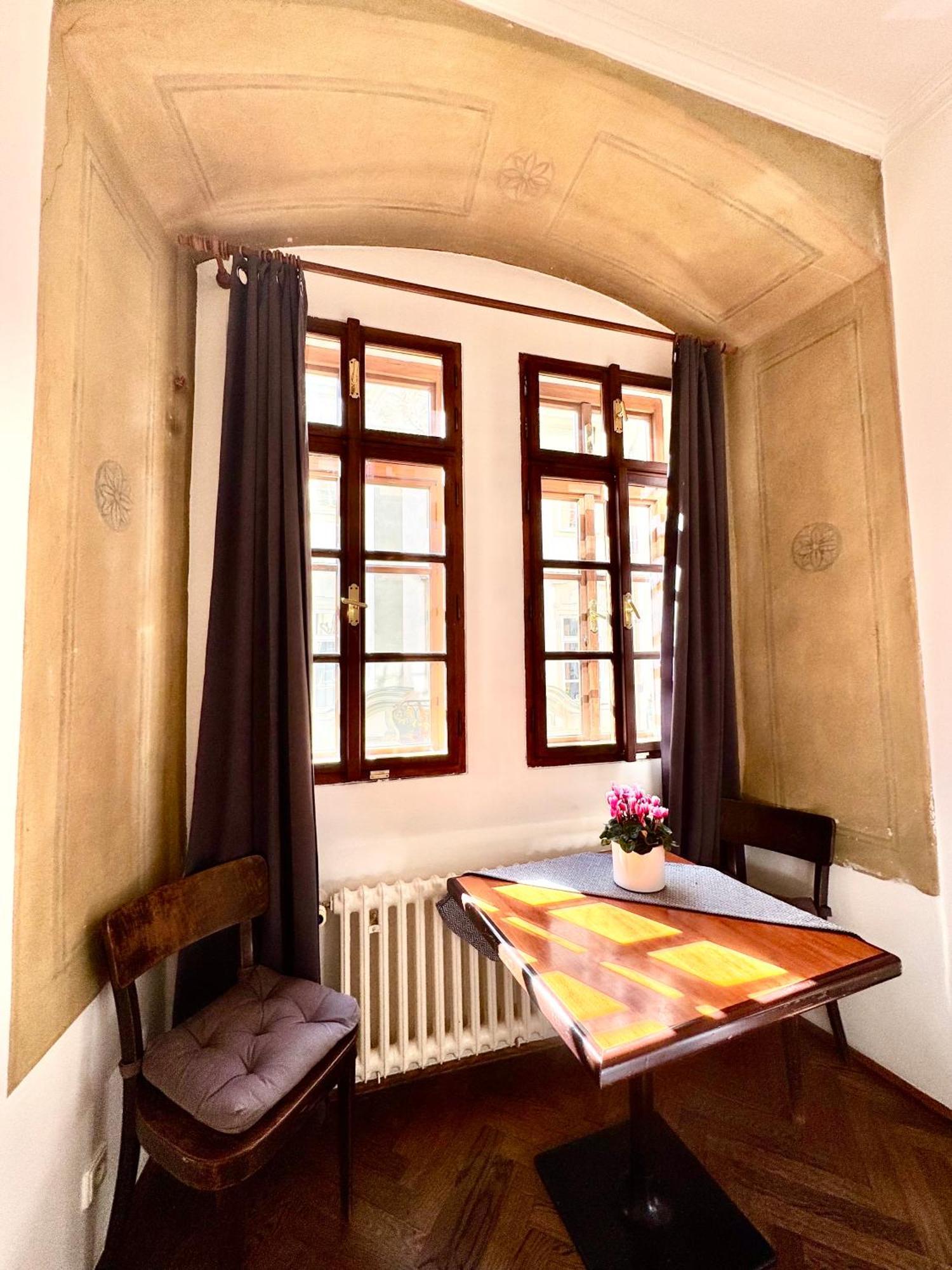 Apartmany Nerudova 36 Prag Exterior foto